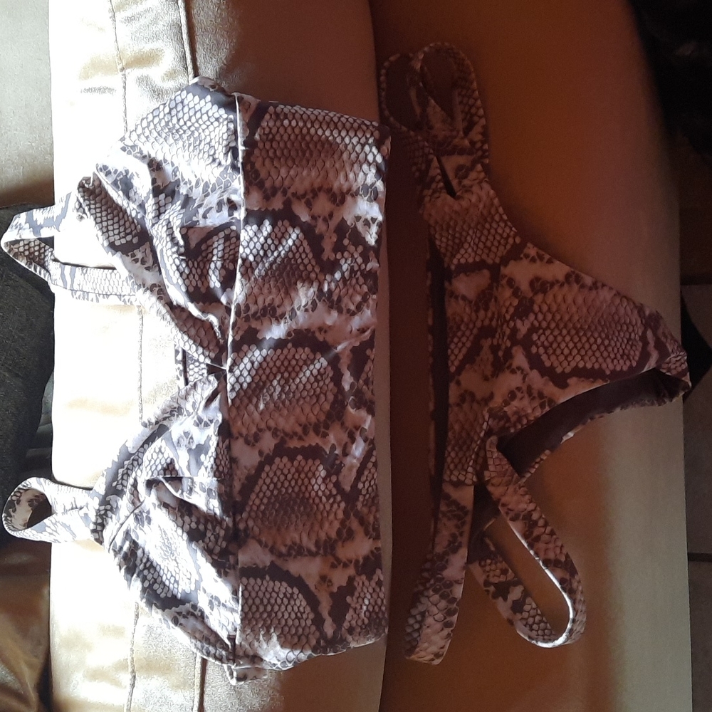 Vitamin A snake pattern bikini